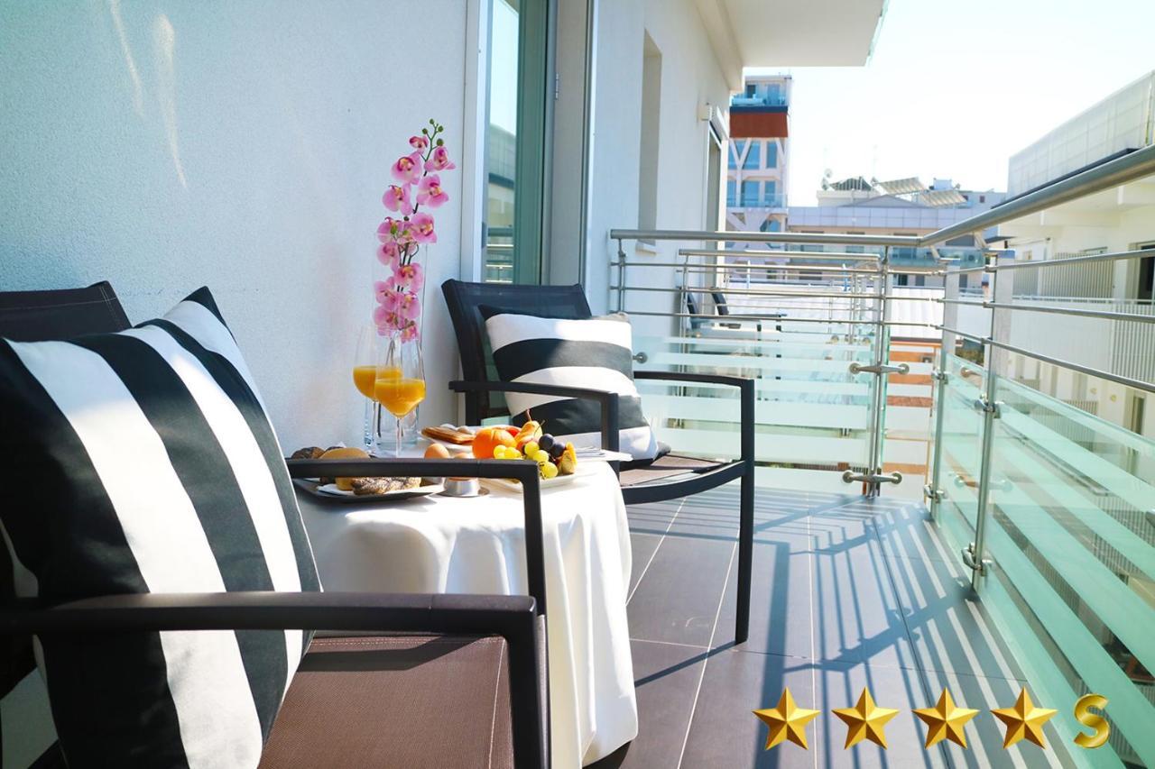Hotel Rossini 4S Линьяно-Саббьядоро Экстерьер фото