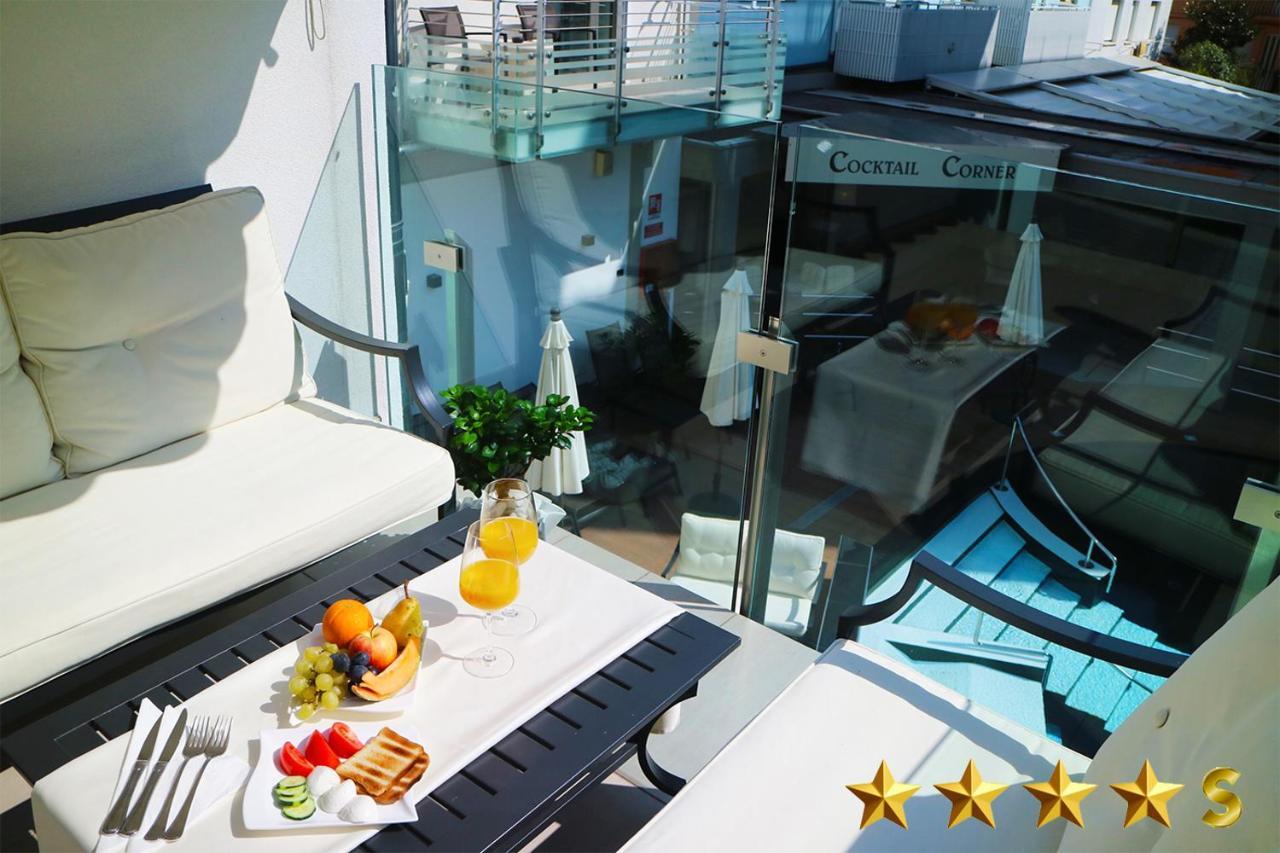 Hotel Rossini 4S Линьяно-Саббьядоро Экстерьер фото